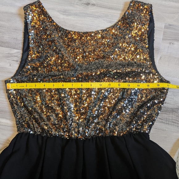 Sequin & Sheer Little Black Dress - Sleeveless Cocktail Party Mini - Size L - Picture 6 of 10